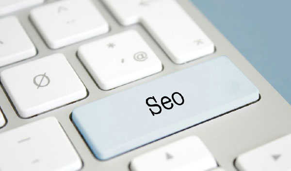 SEO网站关键词优化过程中，如何持续提高网站排名？